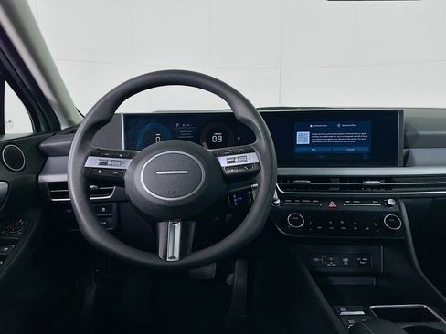 Used 2024 Hyundai Sonata SEL image 17