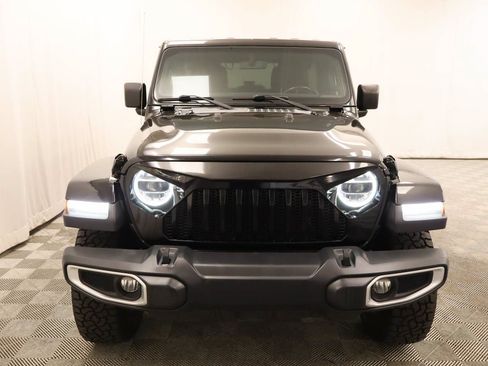 Used 2020 Jeep Wrangler Unlimited Sahara AWD/4WD image 4