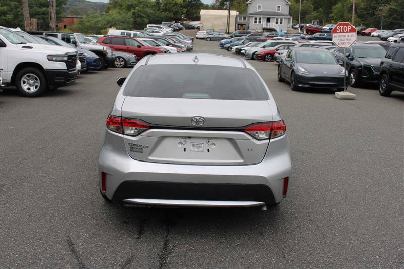 Used 2022 Toyota Corolla LE FWD image 7