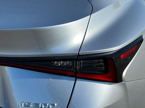 Used 2021 Lexus IS 300 w/ Comfort Package RWD image 18