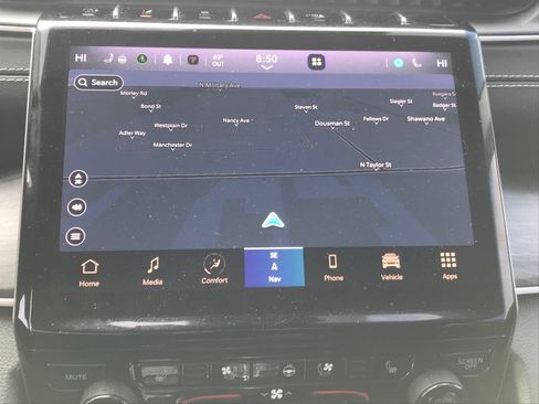 Used 2023 Jeep Grand Cherokee Limited w/ Luxury Tech Group II AWD/4WD image 13