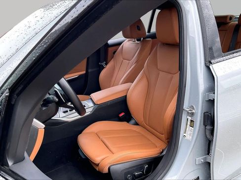 Used 2025 BMW M340i RWD image 8