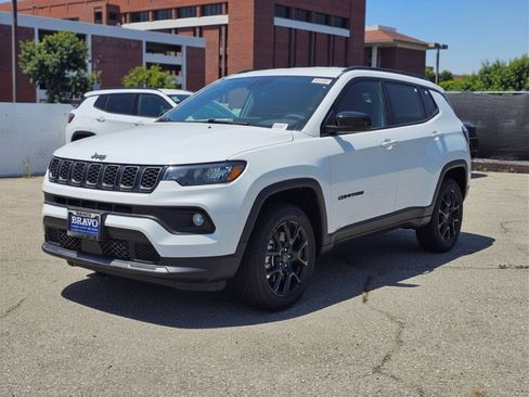 New 2026 Jeep Compass Latitude AWD/4WD image 3