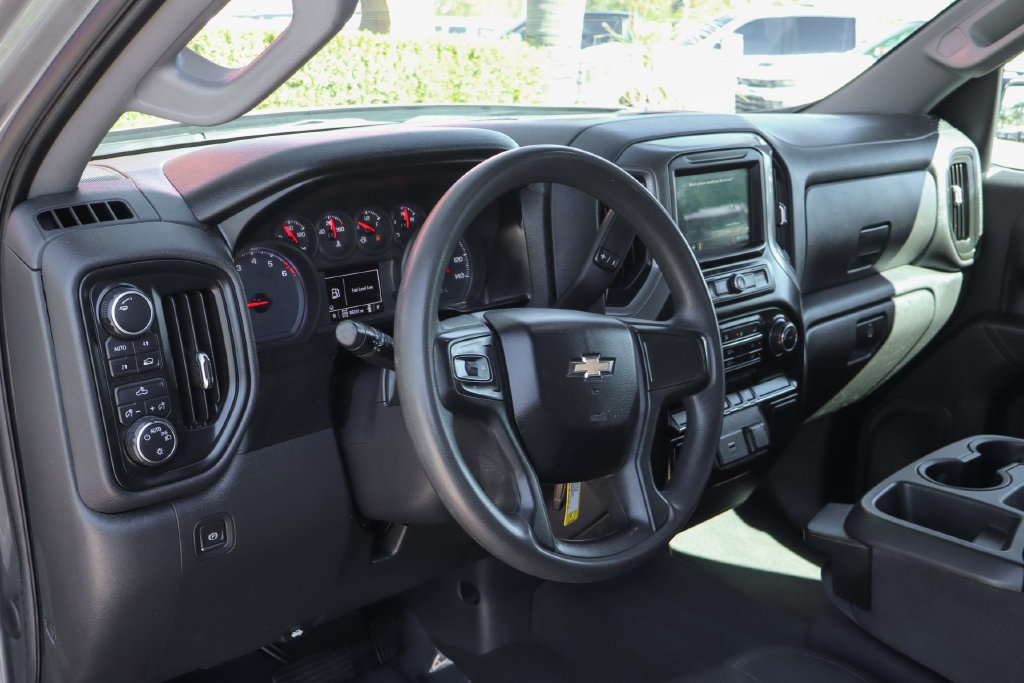 Used 2019 Chevrolet Silverado 1500 Custom w/ Custom Convenience Package AWD/4WD image 20
