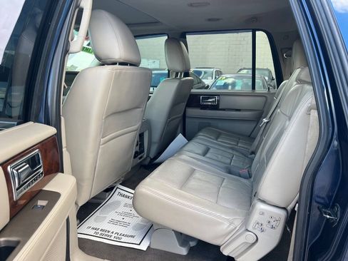 Used 2014 Lincoln Navigator L 4WD image 14