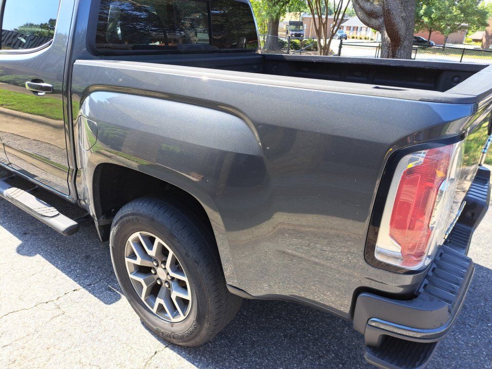 Used 2016 GMC Canyon SLE w/ All Terrain Package AWD/4WD image 19