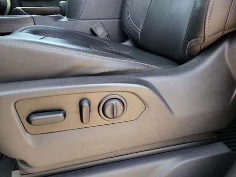 Used 2019 GMC Sierra 1500 SLT RWD image 20