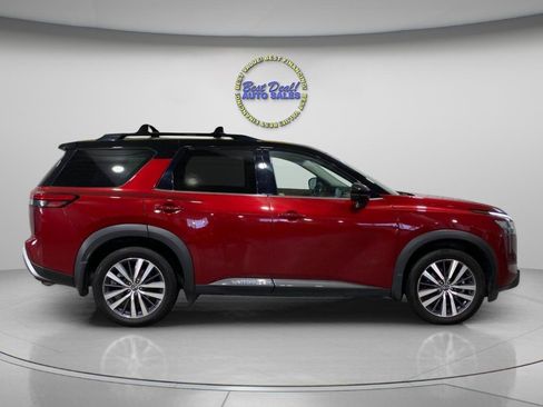 Used 2022 Nissan Pathfinder Platinum w/ Cargo Package AWD/4WD image 7