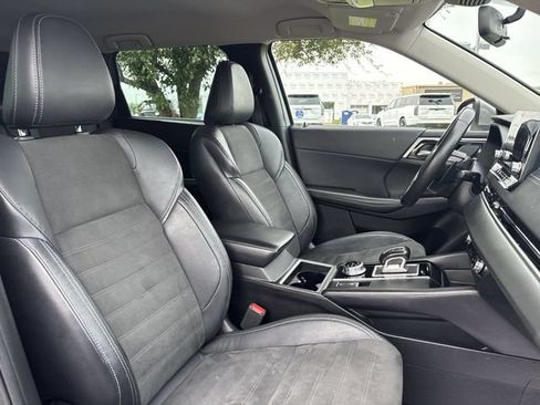 Used 2023 Mitsubishi Outlander SE FWD image 20
