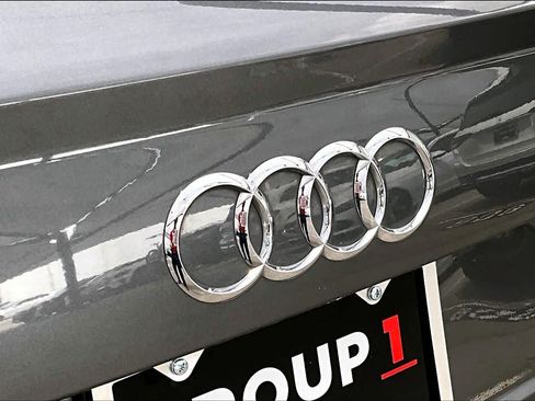 Used 2019 Audi Q7 3.0T Prestige AWD/4WD image 31