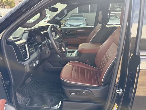 Used 2024 GMC Sierra 1500 Denali Ultimate image 11