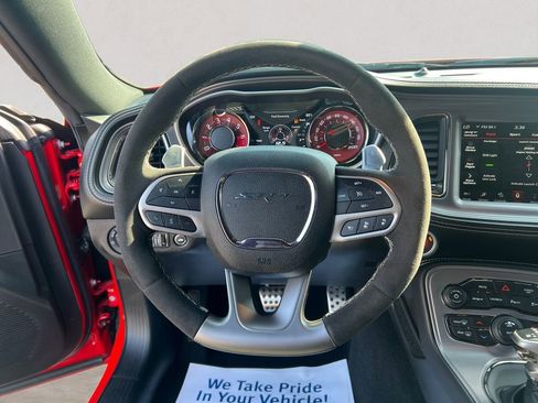 Used 2023 Dodge Challenger SRT Hellcat w/ Driver Convenience Group image 15