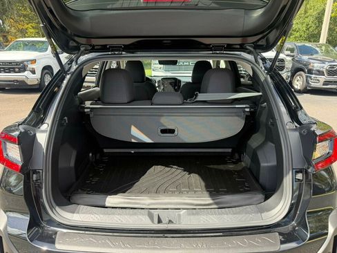 Used 2025 Subaru Crosstrek 2.5i Premium image 8