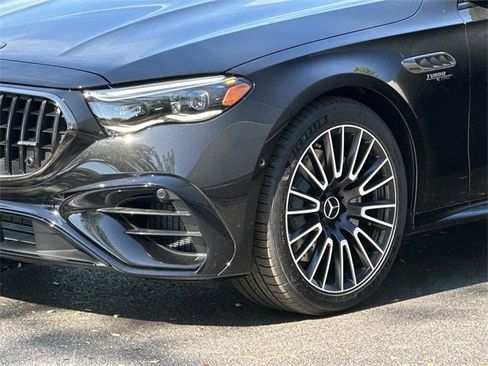 New 2026 Mercedes-Benz E 53 AMG e 4MATIC Sedan image 7