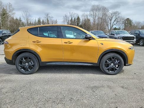 Used 2024 Dodge Hornet R/T Plus w/ R/T Blacktop Package image 4