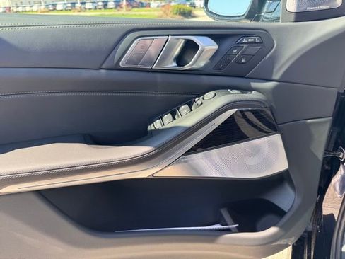 New 2026 BMW X7 M60i w/ Climate Comfort Package AWD/4WD image 10