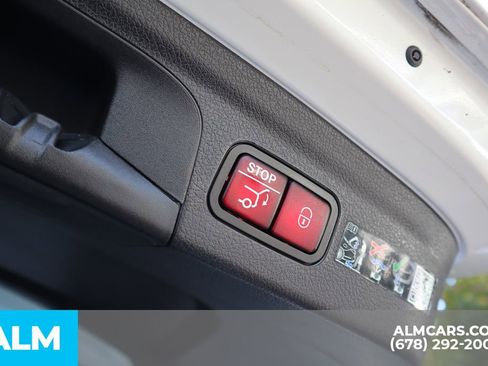 Used 2025 Mercedes-Benz GLE 450e GLE 450e w/ AMG Line Exterior image 24