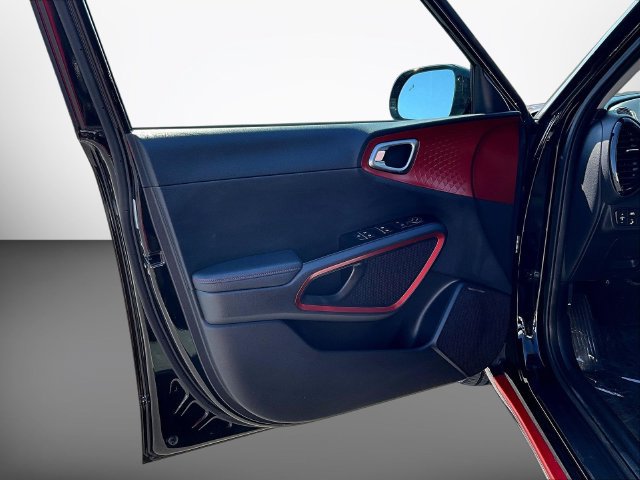 Certified 2022 Kia Soul Turbo FWD image 24