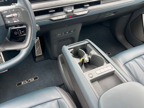 Certified 2024 Kia EV9 GT-Line AWD/4WD image 15