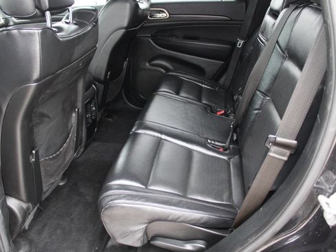 Used 2015 Jeep Grand Cherokee Laredo w/ Quick Order Package 23E image 9