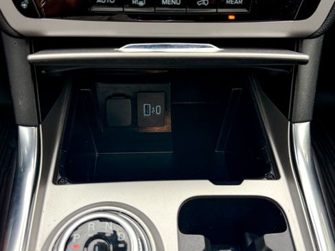 Certified 2023 Ford Explorer XLT w/ Equipment Group 202A AWD/4WD image 31