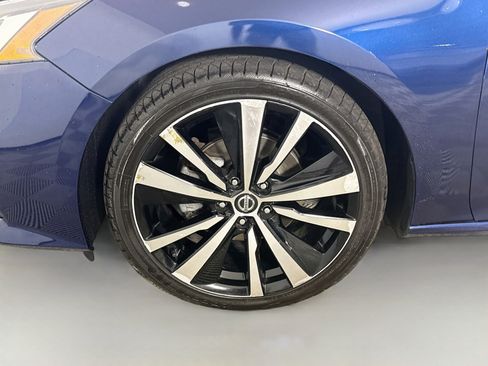 Used 2022 Nissan Altima 2.0 SR FWD image 38
