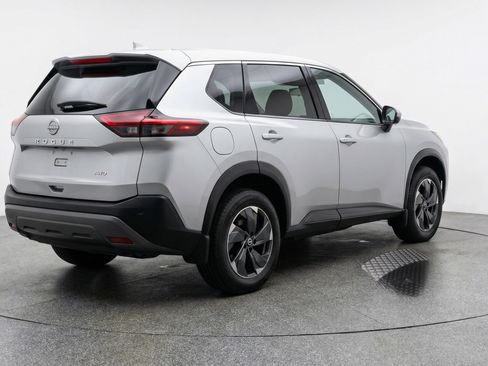 Used 2025 Nissan Rogue SV image 9