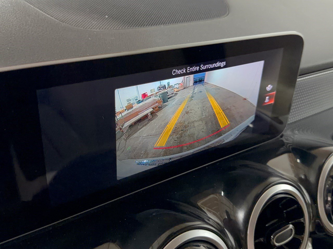 Used 2021 Mercedes-Benz GLB 250 image 24