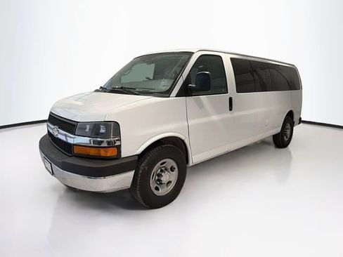 Certified 2015 Chevrolet Express 3500 LT w/ LT Preferred Equipment Group image 3
