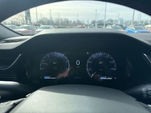 Used 2024 Jeep Grand Cherokee L Altitude image 9