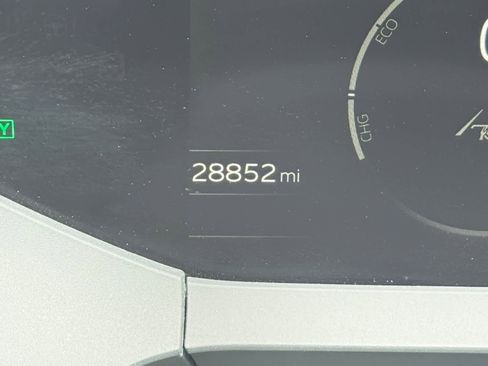 Used 2023 Toyota Prius XLE image 23