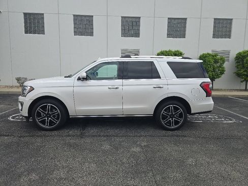 Used 2019 Ford Expedition Limited w/ Special Edition Package RWD image 5