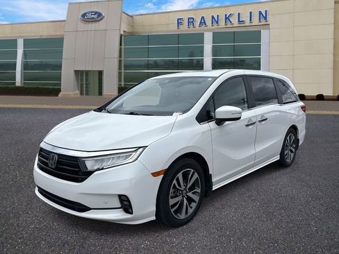 Used 2023 Honda Odyssey Touring image 3