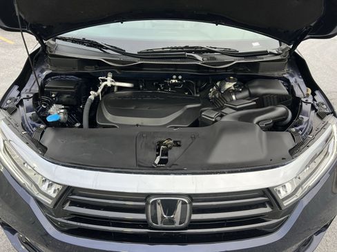 Used 2023 Honda Odyssey Touring image 29