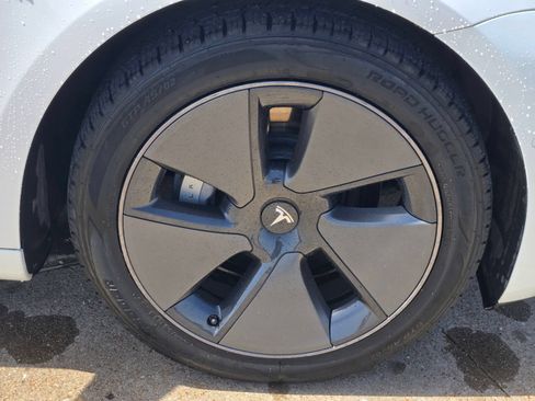 Used 2021 Tesla Model 3 Standard Range Plus RWD image 8