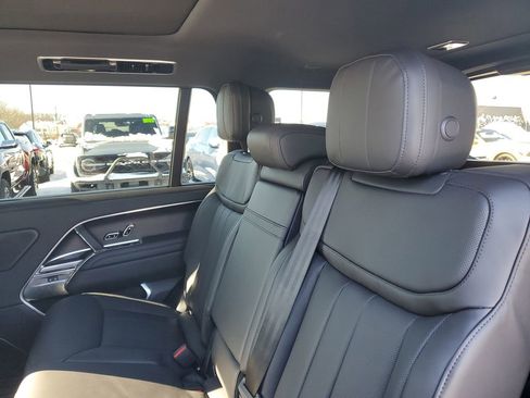 New 2026 Land Rover Range Rover Long Wheelbase SE image 27