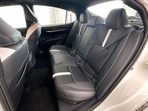 Used 2025 Toyota Camry SE image 35