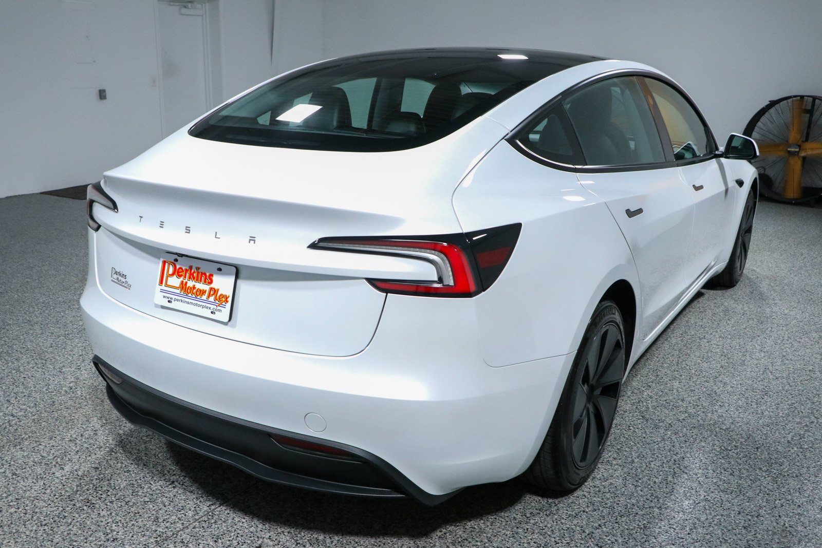 Used 2025 Tesla Model 3 Long Range RWD image 7