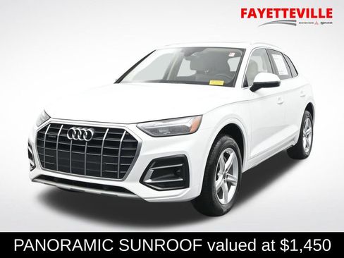 Used 2023 Audi Q5 2.0T Premium w/ Convenience Package AWD/4WD image 1