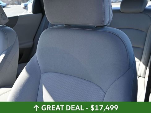 Used 2024 Chevrolet Malibu LT FWD image 21