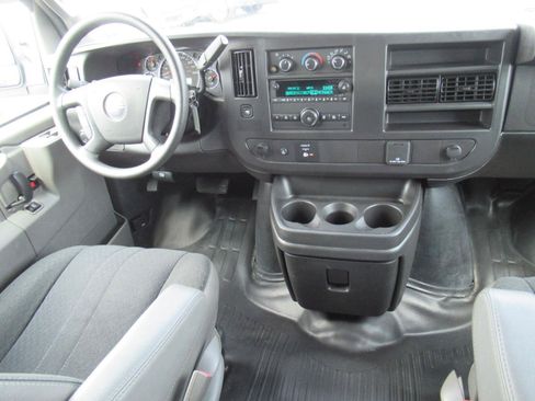Used 2025 GMC Savana 2500 w/ Driver Convenience Package RWD image 18