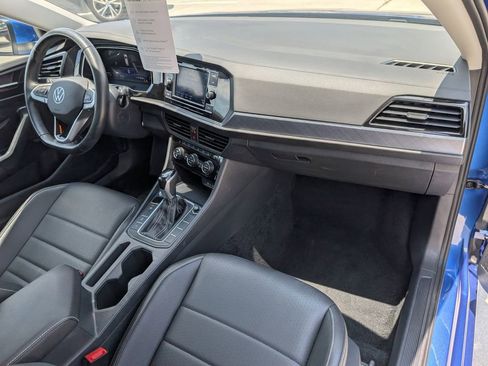 Used 2024 Volkswagen Jetta SE FWD image 27