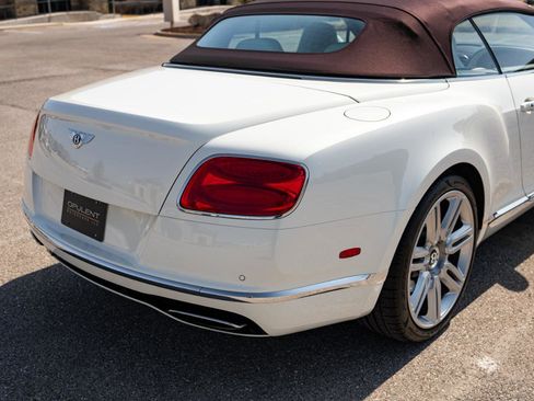 Used 2017 Bentley Continental GT image 16