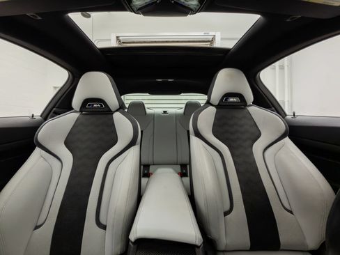 Used 2023 BMW M4 xDrive Competition AWD/4WD image 15