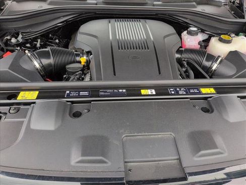 New 2026 Land Rover Range Rover Long Wheelbase SE image 17