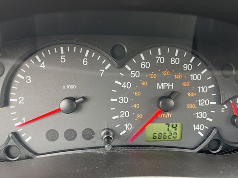 Used 2006 Ford Focus ZX5 Hatchback FWD image 15