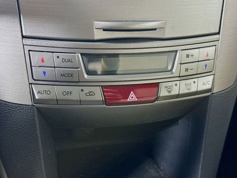 Used 2012 Subaru Outback 2.5i Limited image 17