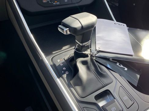 New 2026 Kia Carnival image 19