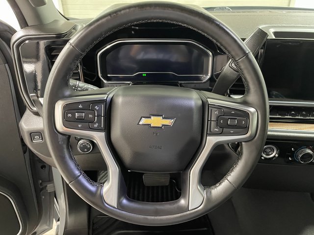 Used 2024 Chevrolet Silverado 1500 LT AWD/4WD image 14