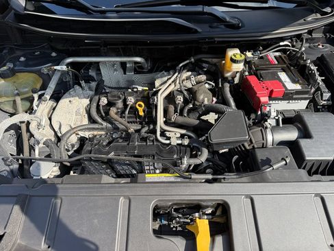 Used 2021 Nissan Rogue SV AWD/4WD image 25